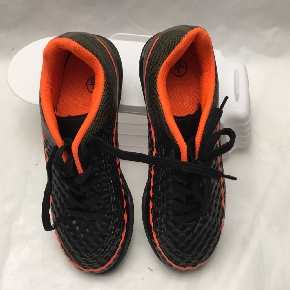 Unbranded kids sneakers size 1 - Picture 2 of 8
